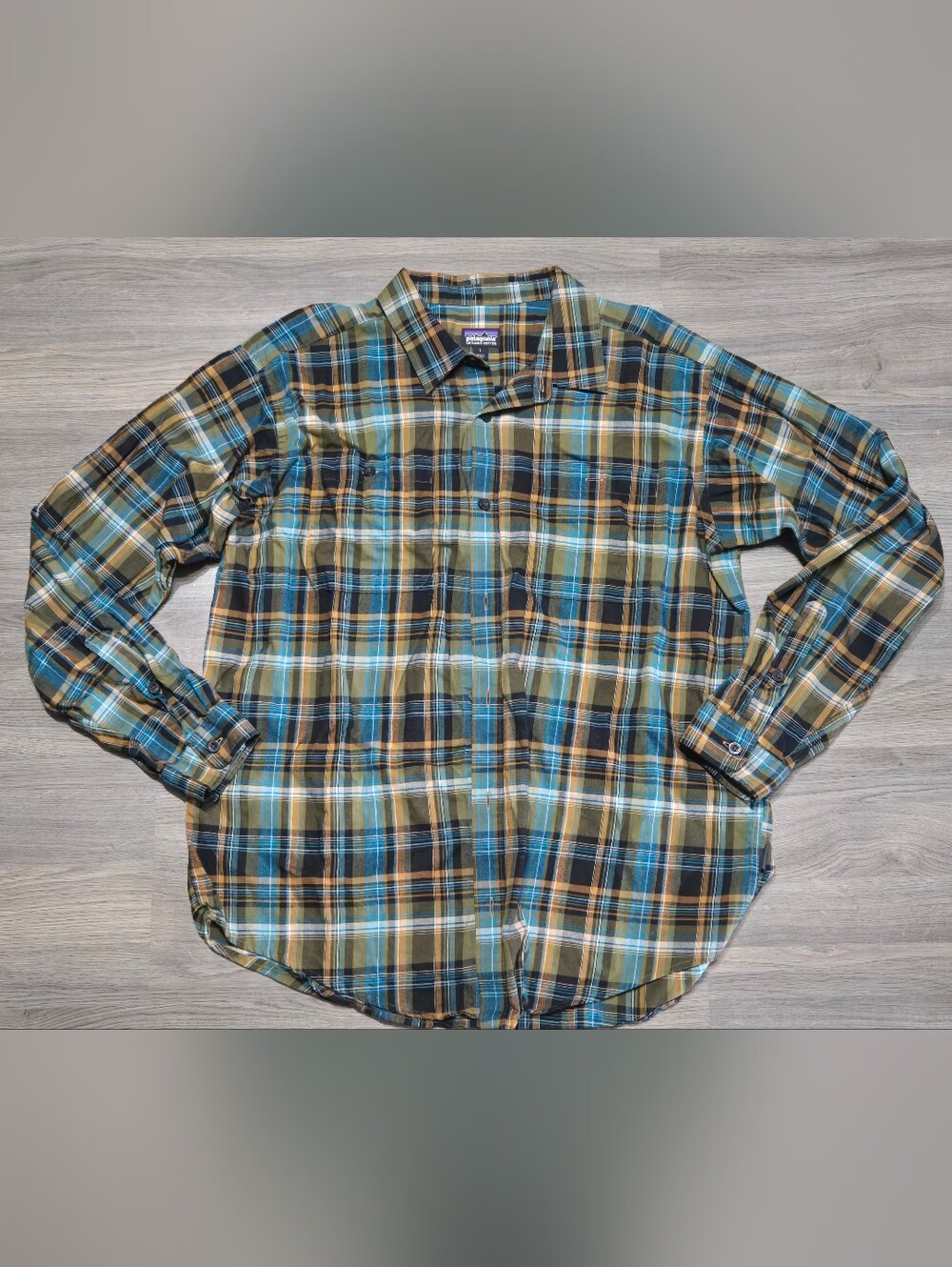 Patagonia Men's Plaid Button-Down Shirt Mens Large